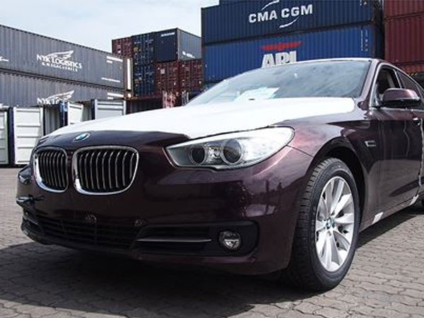 Ô tô BMW giảm gần 600 triệu, xe sang mất giá mạnh