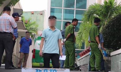 Hai đối tượng bỏ trốn sau khi đưa người chết tới bệnh viện Hai đối tượng bỏ trốn sau khi đưa người chết tới bệnh viện
