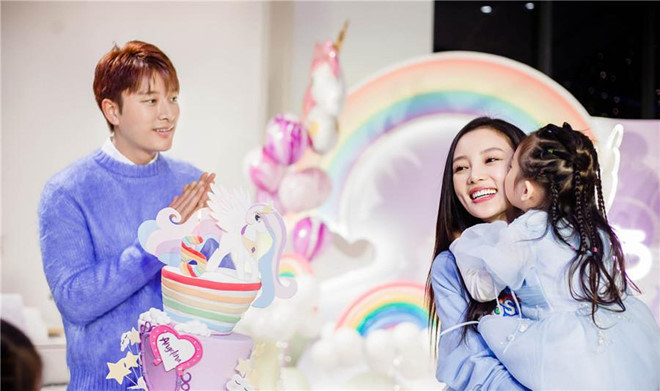 Giả Nãi Lượng bức xúc clip con gái tố Lý Tiểu Lộ ngoại tình