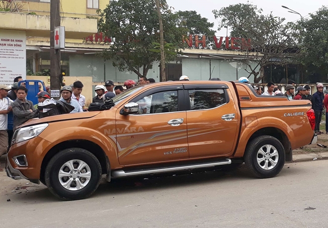 Ôtô điên gây tai nạn liên hoàn, 1 CSGT cùng nhiều người dân bị thương