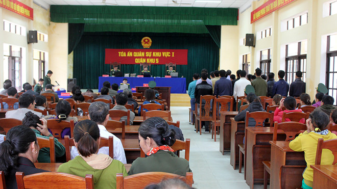 Trả hồ sơ, điều tra lại vụ phó đồn biên phòng phá rừng pơ mu