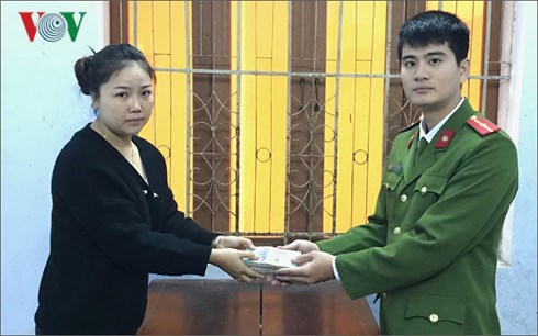 Nhận lại gần 100 triệu đồng sau gần một ngày bị trộm