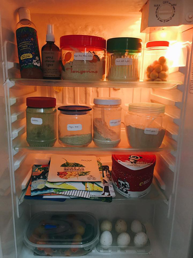 Những cô bạn dùng cả thanh xuân để biến chiếc tủ lạnh thành tiệm spa mini