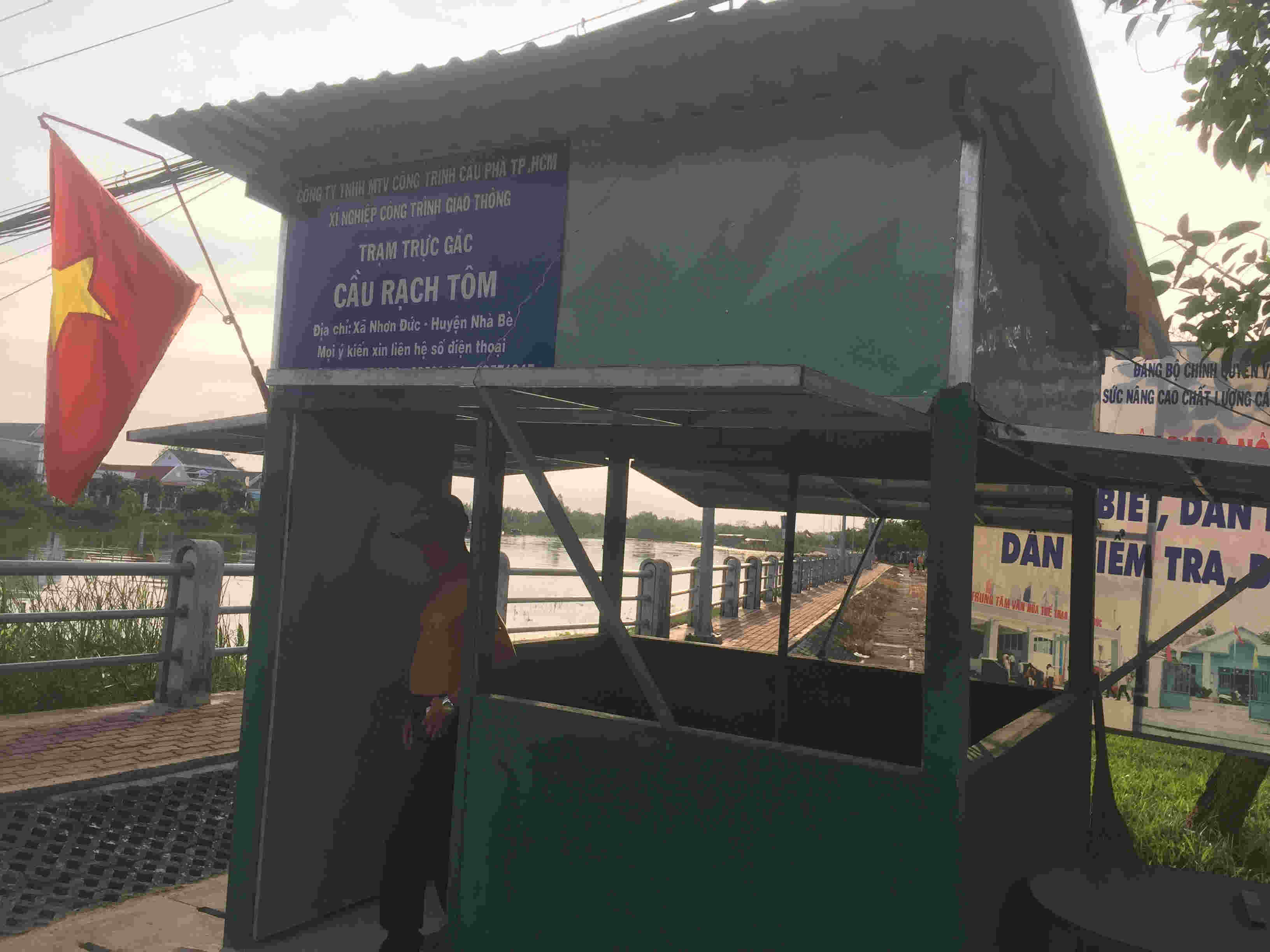 Vụ sập cầu Long Kiển: Nhân viên gác cầu ở đâu?