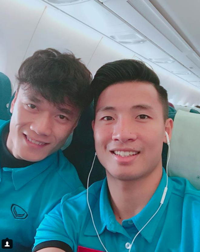 Không cần dậy thì thành công, từ bé hậu vệ 8 múi Bùi Tiến Dũng đã dễ thương lắm rồi!