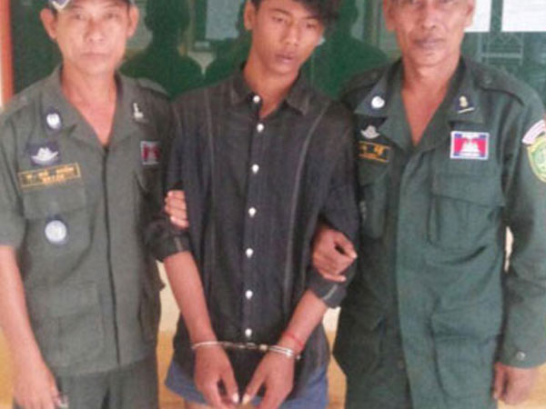 Hàng xóm đóng giả chú rể, làm trò đồi bại với cô dâu đêm tân hôn