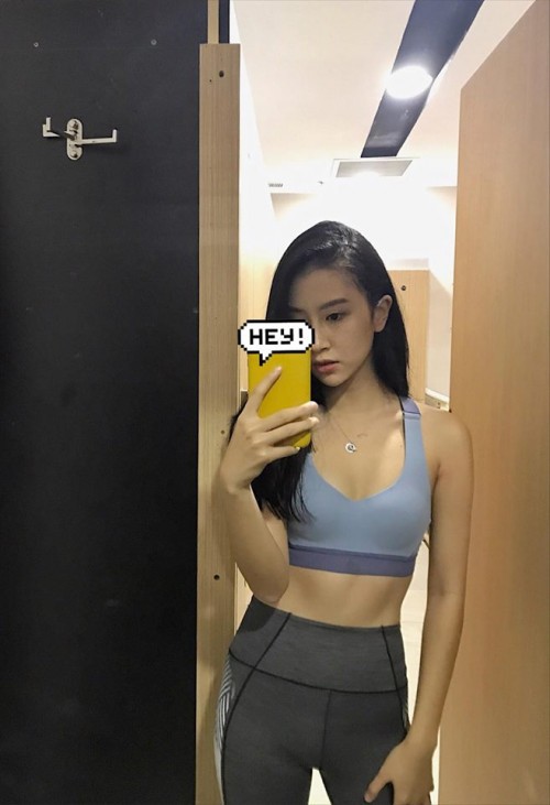 Xuất hiện với phong cách sexy, Quỳnh Anh Shyn làm dấy lên nghi vấn ‘trùng tu’ vòng 1 Xuất hiện với phong cách sexy, Quỳnh Anh Shyn làm dấy lên nghi vấn ‘trùng tu’ vòng 1