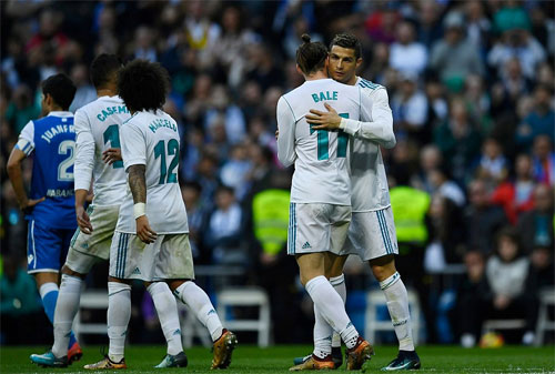 Ronaldo lập cú đúp, Real trút cơn mưa bàn ở vòng 20 La Liga
