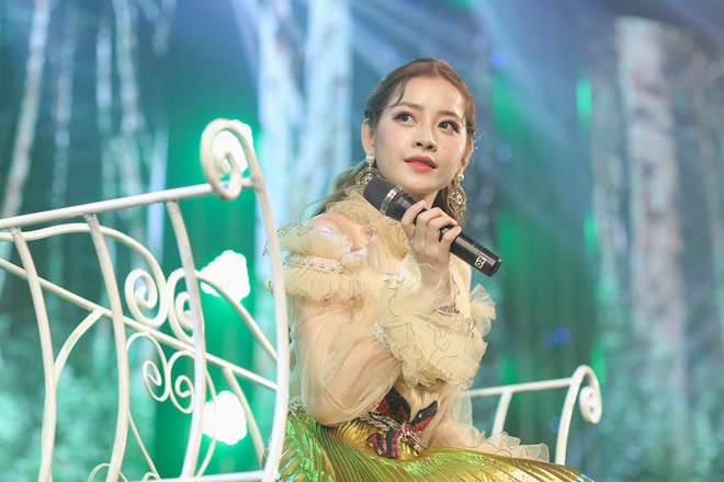 Chi Pu lên tiếng sau hàng loạt scandal: Những chửi rủa, trên mạng là ảo nhưng tổn thương là thật Chi Pu lên tiếng sau hàng loạt scandal: Những chửi rủa, trên mạng là ảo nhưng tổn thương là thật