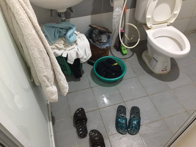 Ông chồng ở bẩn nhất năm, gọi vợ từ quê lên để dọn hộ đống rác mình bày ra