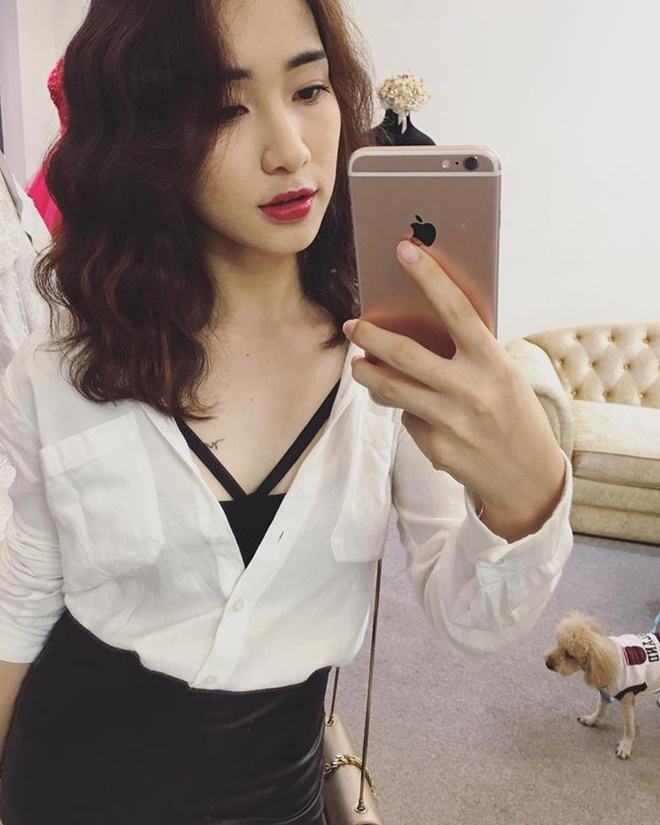 Có bạn trai mới, Hòa Minzy đối xử thế nào với hình xăm Công Phượng?