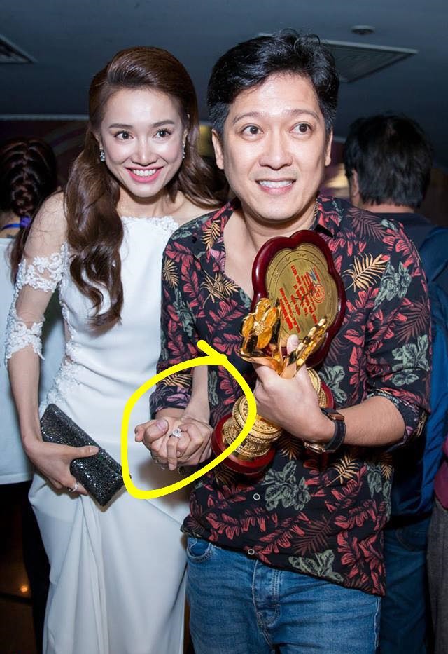 Thực ra Nhã Phương chưa chắc đã khó chịu khi Trường Giang cướp sóng cầu hôn vì những bằng chứng sau