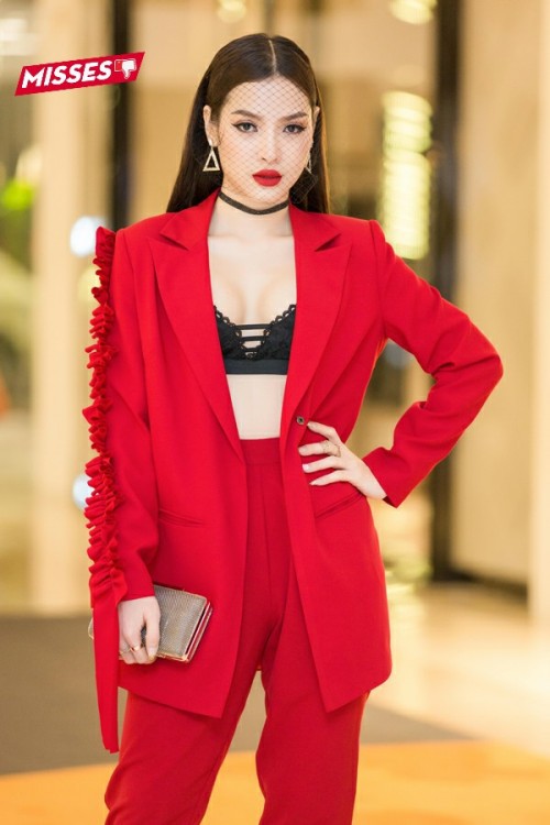 Hà Hồ mặc nhầm trang phục dìm dáng, H’Hen Niê lần đầu vào nhóm sao xấu