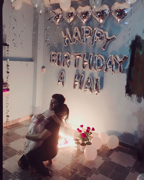 Lâm Vinh Hải đón sinh nhật bên Linh Chi dù đã tuyên bố chia tay