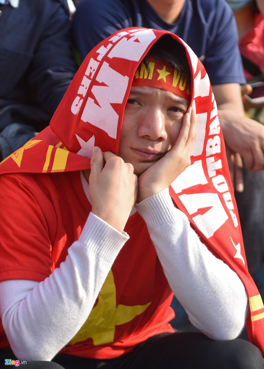 Khóc òa sung sướng trong trận thắng khó tin trước U23 Qatar