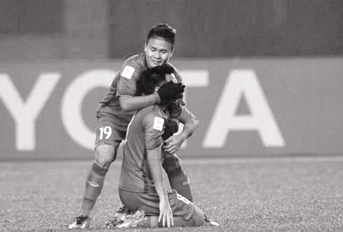 Gạt nỗi đau mất người thân, tuyển thủ U23 Việt Nam chơi trọn trận thắng Qatar