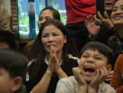 Người nhà tuyển thủ U23 Việt Nam được đài thọ đi Trung Quốc xem chung kết