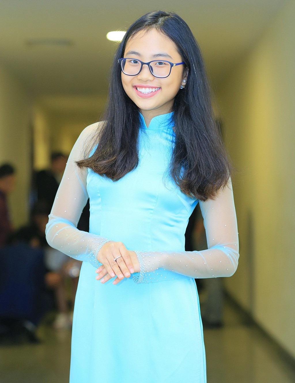 Khi những ca sĩ Vpop đứng trên bờ vực mất đi giọng hát: Người chữa trị kịp thời, kẻ trầm cảm nặng nề bỏ nghề vài năm