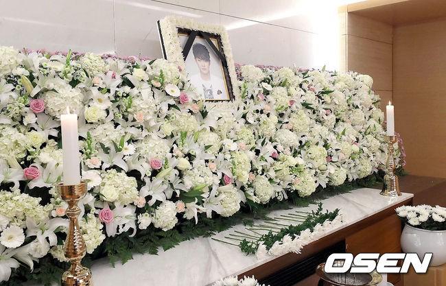 Di ảnh em trai Ha Ji Won trong nhà tang lễ khiến nhiều người chết lặng