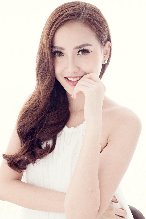 Sao Việt rộn ràng gửi lời chúc tới đội tuyển U23 Việt Nam trước trận bán kết lịch sử!