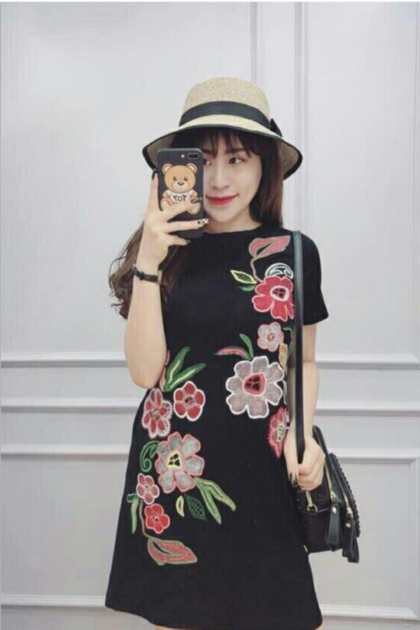 Cứu nguy cho bụng béo ục ịch bằng 8 kiểu váy công sở cực tôn dáng