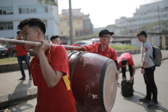 Không khí hừng hực khắp cả nước, tất cả một lòng cổ vũ đội tuyển U23 Việt Nam trước trận bán kết lịch sử với Qatar