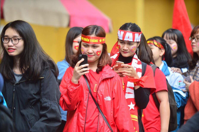 Không khí hừng hực khắp cả nước, tất cả một lòng cổ vũ đội tuyển U23 Việt Nam trước trận bán kết lịch sử với Qatar