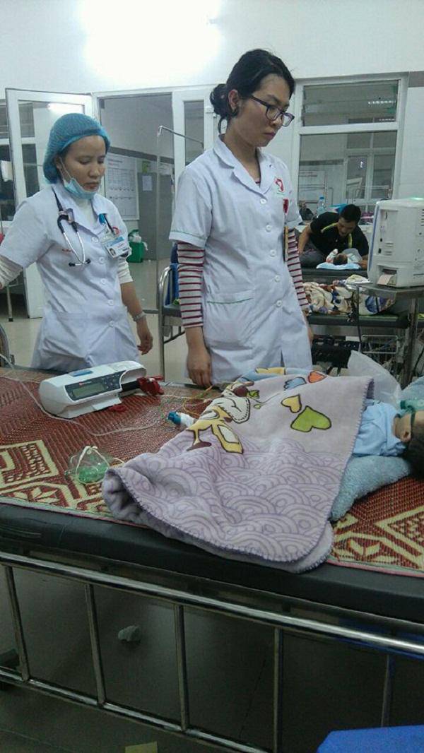 Vụ bé 8 tháng bị điều dưỡng tiêm nhầm thuốc: Cháu bé đang có dấu hiệu chết não