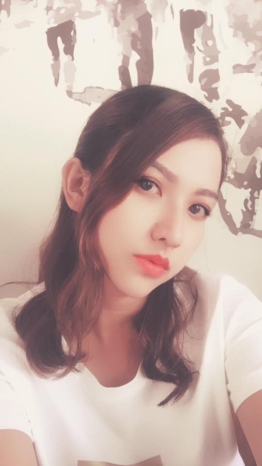 Phát hiện ra ảnh chụp thân thiết với Bùi Tiến Dũng, cô gái xinh đẹp bị dân mạng truy quét Phát hiện ra ảnh chụp thân thiết với Bùi Tiến Dũng, cô gái xinh đẹp bị dân mạng truy quét