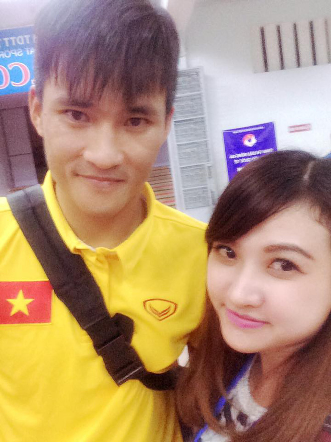 Phát hiện ra ảnh chụp thân thiết với Bùi Tiến Dũng, cô gái xinh đẹp bị dân mạng truy quét Phát hiện ra ảnh chụp thân thiết với Bùi Tiến Dũng, cô gái xinh đẹp bị dân mạng truy quét