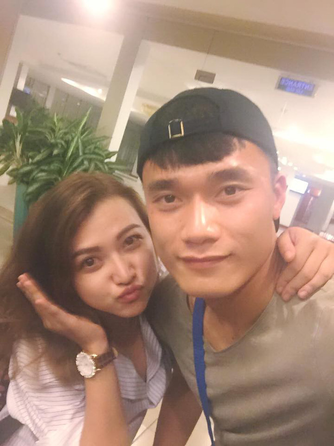 Phát hiện ra ảnh chụp thân thiết với Bùi Tiến Dũng, cô gái xinh đẹp bị dân mạng truy quét Phát hiện ra ảnh chụp thân thiết với Bùi Tiến Dũng, cô gái xinh đẹp bị dân mạng truy quét