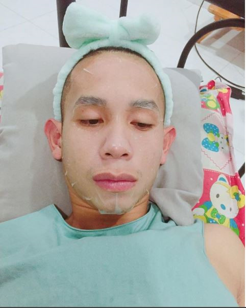 Tiền vệ Hồng Duy trước giờ bóng lăn vẫn đăng ảnh bán son? Tiền vệ Hồng Duy trước giờ bóng lăn vẫn đăng ảnh bán son?