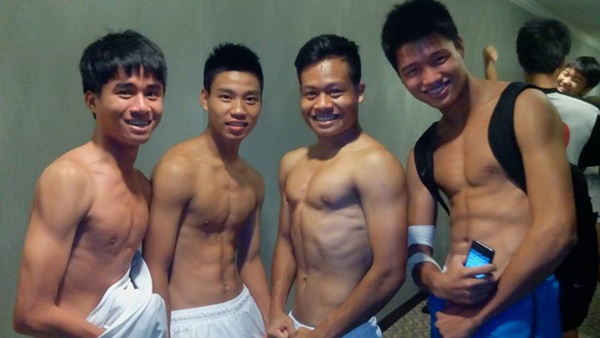 Loạt ảnh đời thường như soái ca của người hùng đưa đội tuyển U23 Việt Nam vào chung kết