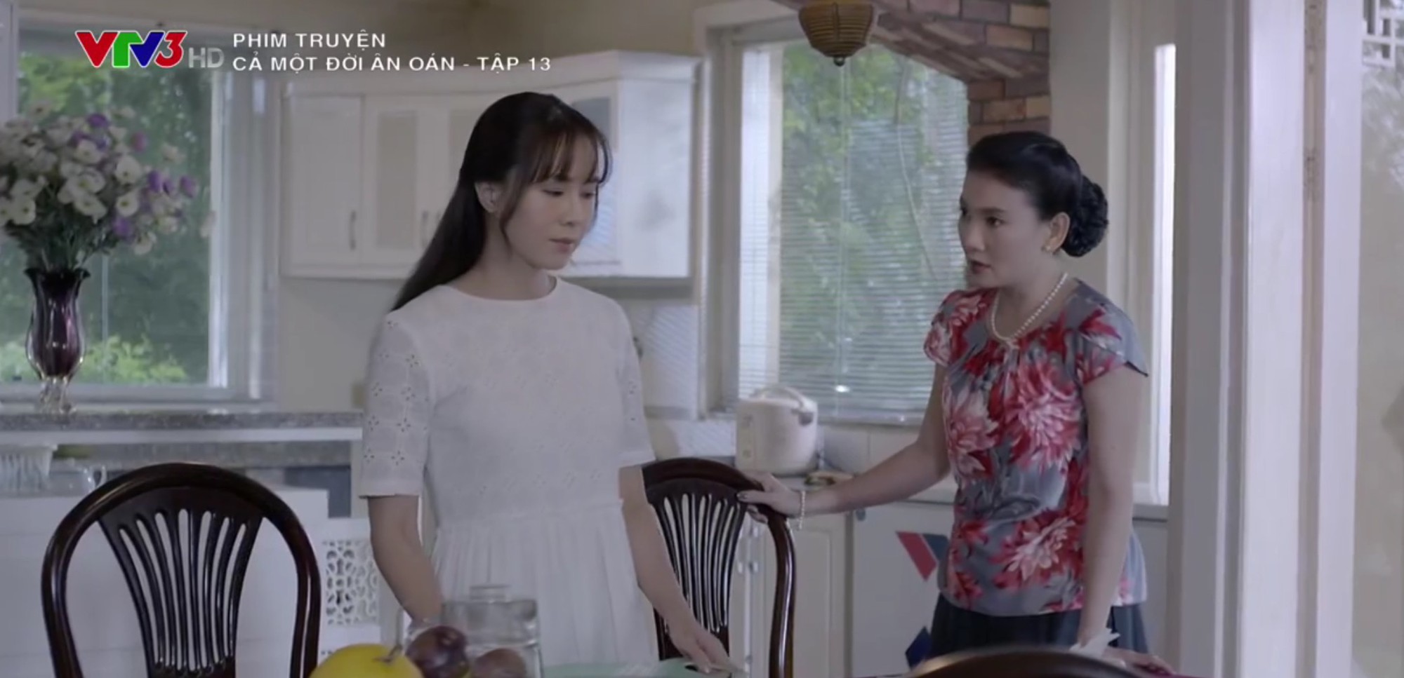 Cả một đời ân oán: Thấy chồng lén lút dặn người đàn bà khác giữ lấy cái thai, Hồng Diễm đã bùng cháy! Cả một đời ân oán: Thấy chồng lén lút dặn người đàn bà khác giữ lấy cái thai, Hồng Diễm đã bùng cháy!