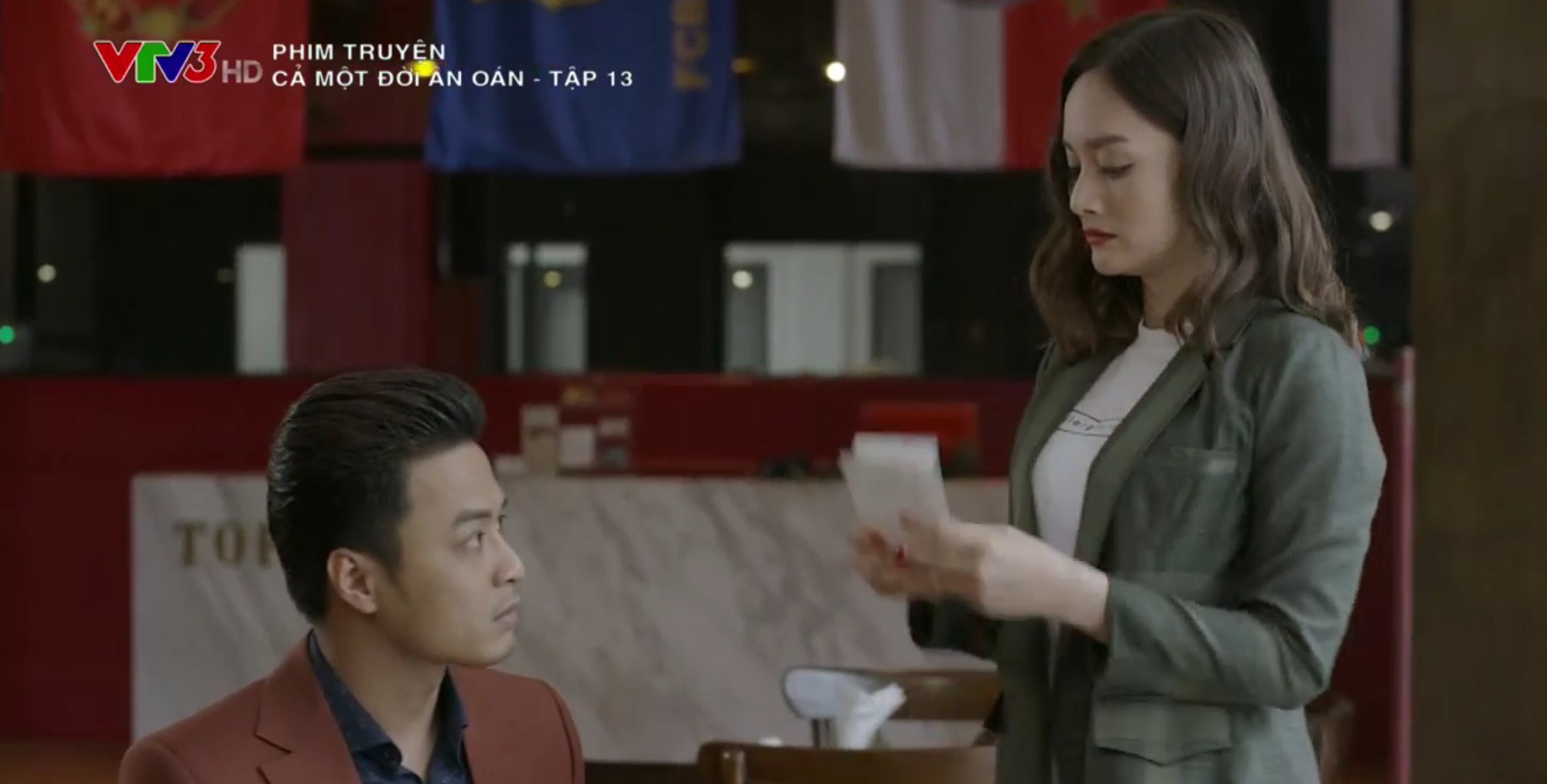 Cả một đời ân oán: Thấy chồng lén lút dặn người đàn bà khác giữ lấy cái thai, Hồng Diễm đã bùng cháy!