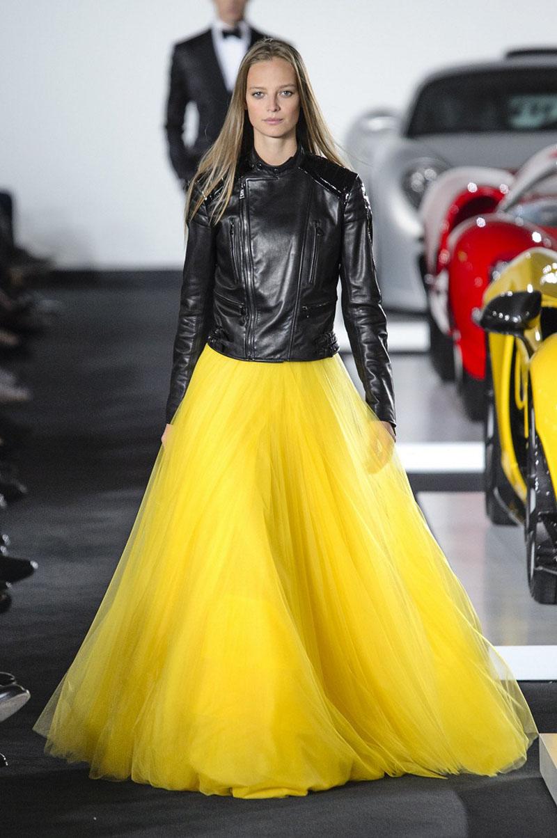 Gam màu tôn da, nịnh dáng này sẽ thống trị tủ đồ của nhiều cô gái!