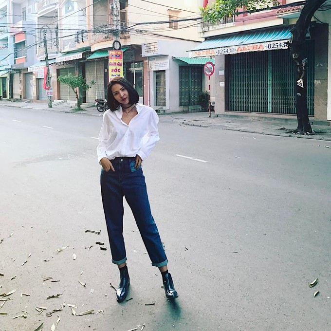 Học lỏm 7 kiểu diện sơ mi trắng không nhàm chán từ sao Việt