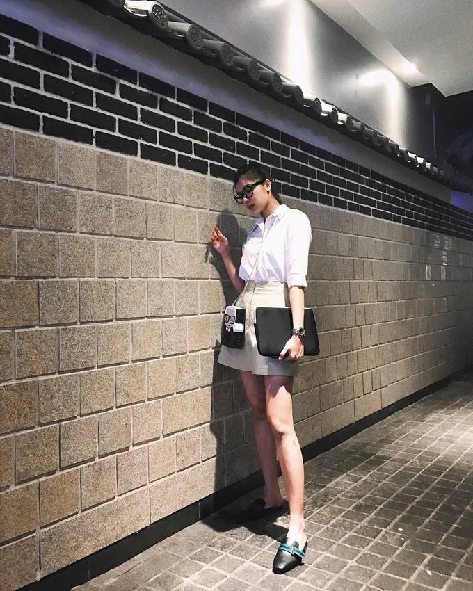 Học lỏm 7 kiểu diện sơ mi trắng không nhàm chán từ sao Việt