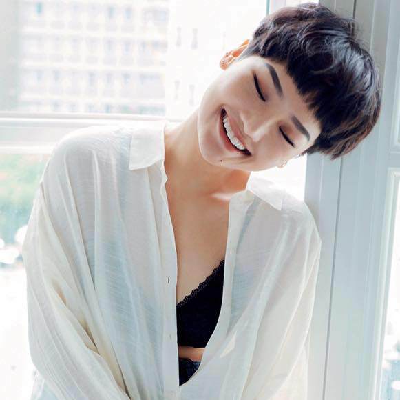 Làm mới bản thân bằng 20 kiểu tóc ngắn, tết này ngại gì không thử?