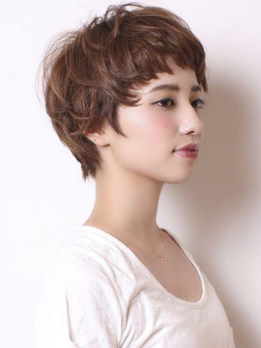 Làm mới bản thân bằng 20 kiểu tóc ngắn, tết này ngại gì không thử?