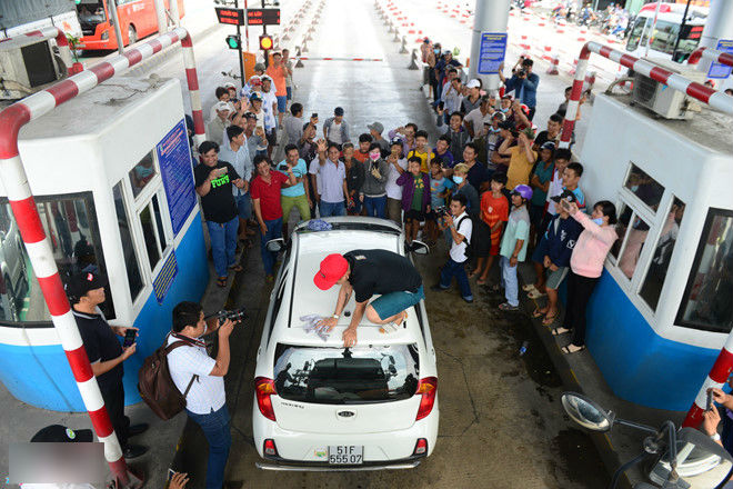 Bộ Công an chỉ đạo xử lý ngay người cố tình vi phạm ở trạm BOT