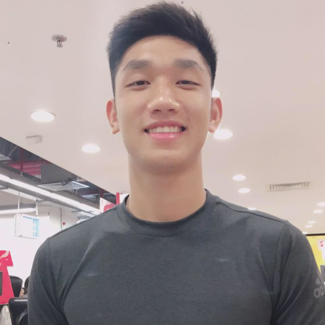 Đếm không hết hotboy của U23 Việt Nam, đây là Nguyễn Trọng Đại - chàng cầu thủ cao 1m84! Đếm không hết hotboy của U23 Việt Nam, đây là Nguyễn Trọng Đại - chàng cầu thủ cao 1m84!