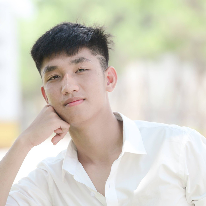 Đếm không hết hotboy của U23 Việt Nam, đây là Nguyễn Trọng Đại - chàng cầu thủ cao 1m84! Đếm không hết hotboy của U23 Việt Nam, đây là Nguyễn Trọng Đại - chàng cầu thủ cao 1m84!