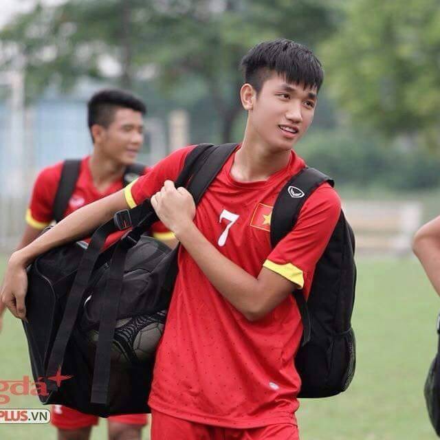 Đếm không hết hotboy của U23 Việt Nam, đây là Nguyễn Trọng Đại - chàng cầu thủ cao 1m84! Đếm không hết hotboy của U23 Việt Nam, đây là Nguyễn Trọng Đại - chàng cầu thủ cao 1m84!