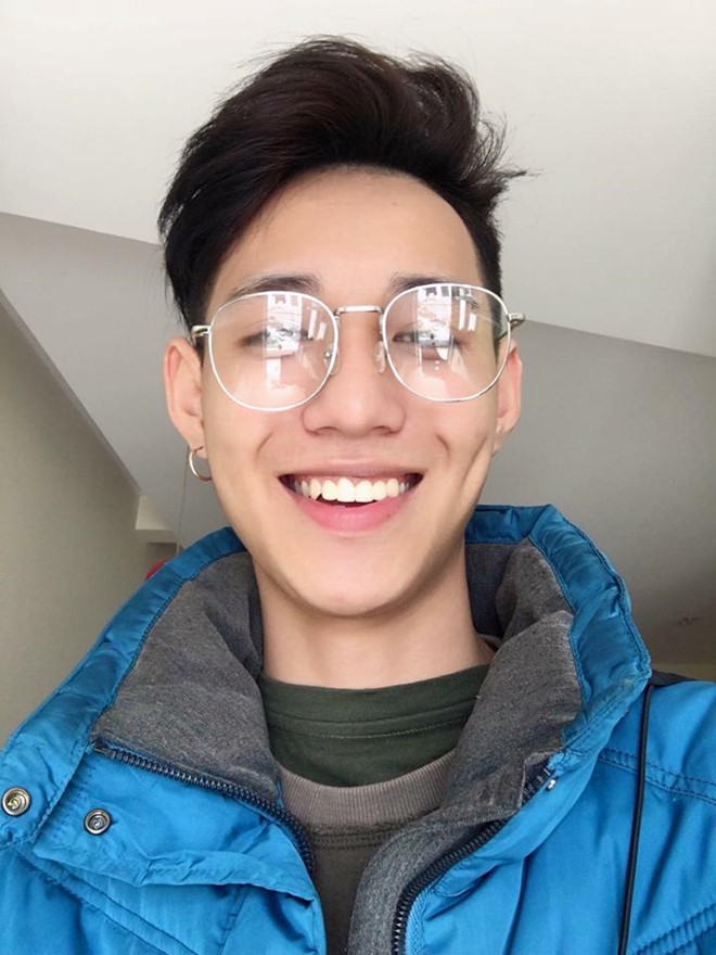 Nam CĐV được nhận xét đẹp trai không kém cầu thủ U23 Việt Nam