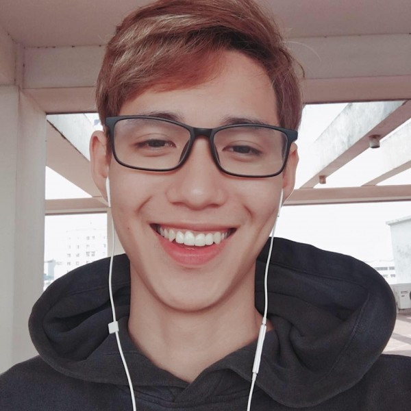 Nam CĐV được nhận xét đẹp trai không kém cầu thủ U23 Việt Nam Nam CĐV được nhận xét đẹp trai không kém cầu thủ U23 Việt Nam