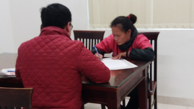 Tìm được bé trai 5 tuổi mồ côi mẹ bỏ nhà đi chơi với bạn khi đang lang thang sau 1 đêm