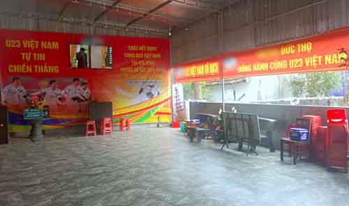 Gia đình trung vệ Bùi Tiến Dũng tất bật chuẩn bị xem trận chung kết