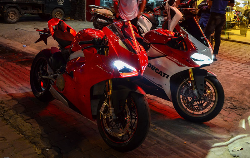 Ducati Panigale V4S đầu tiên về Việt Nam, giá khoảng 1,6 tỷ đồng