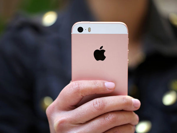 iPhone SE 2 vỏ kính ra mắt tháng 5 hoặc 6